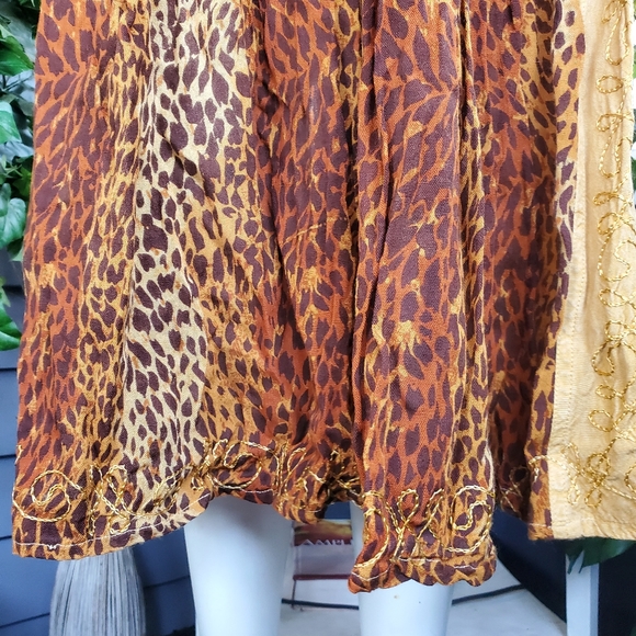 Vintage Gold Star 100% Rayon Embroidered Pleated Gold &Cheetah Print Midi Dress - Picture 11 of 14